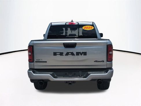 Used 2025 RAM 1500 Big Horn AWD/4WD image 6