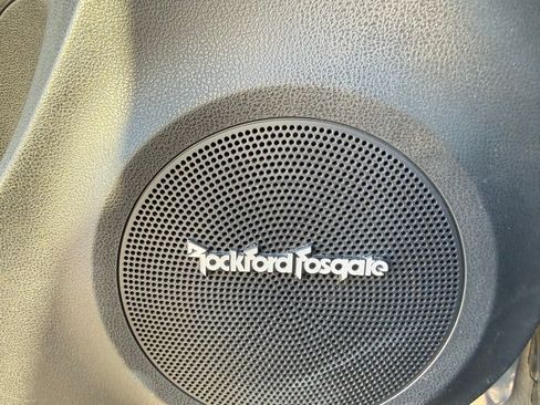 Used 2015 Nissan Juke SV w/ Technology Package image 20