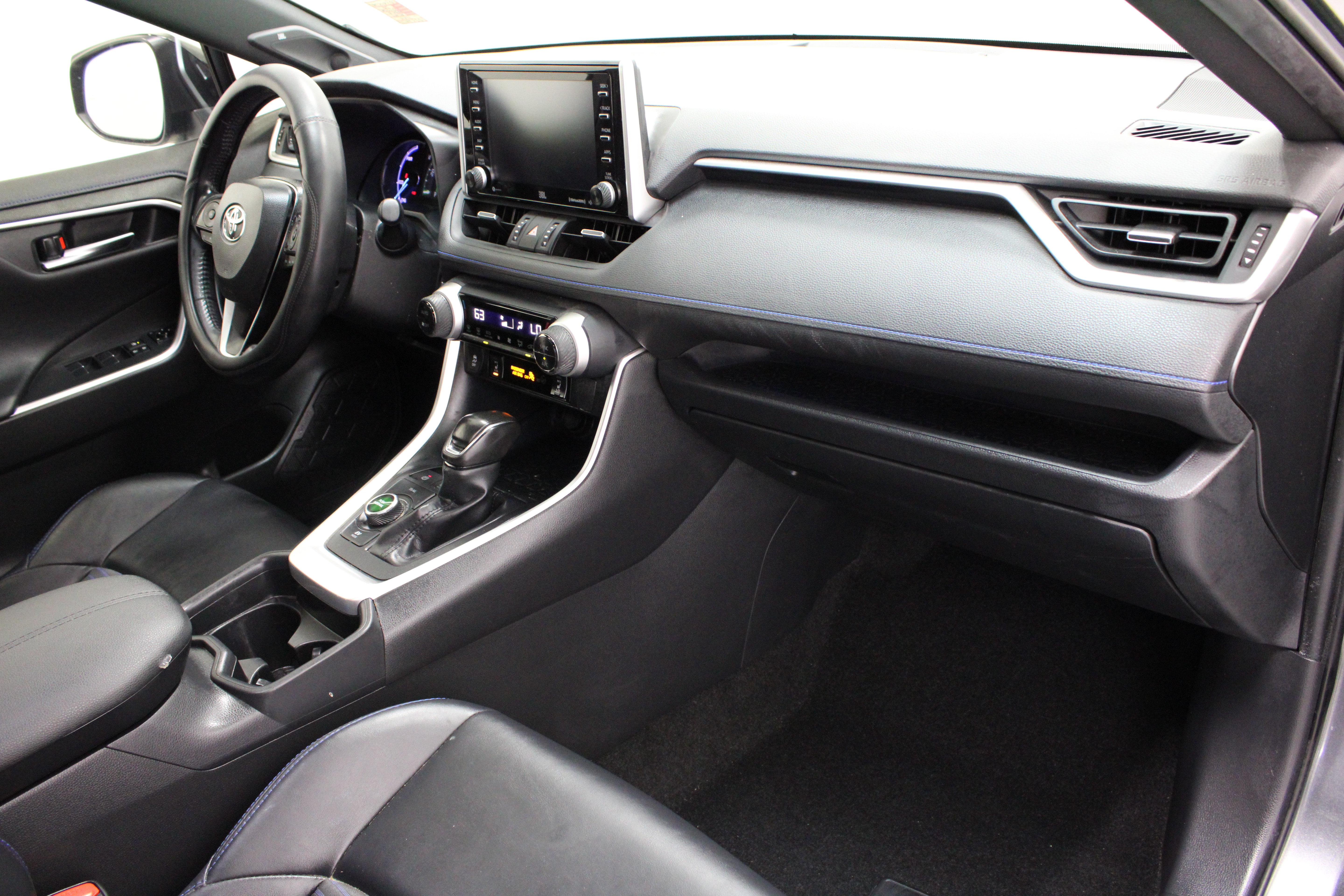 Used 2020 Toyota RAV4 XSE AWD/4WD image 38