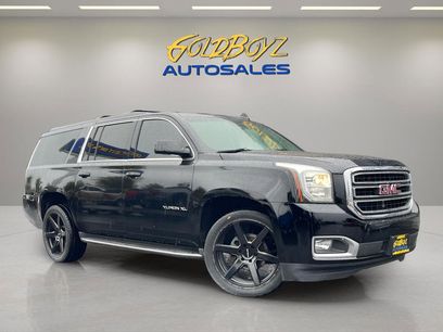 Used 2017 GMC Yukon XL SLT