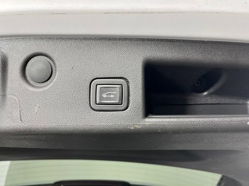 Certified 2024 Chevrolet Equinox LT AWD/4WD image 26