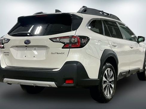 Used 2025 Subaru Outback Limited AWD/4WD image 13