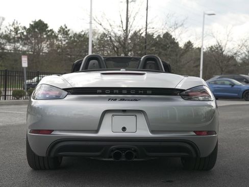Used 2025 Porsche 718 Boxster RWD image 17