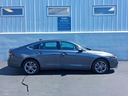 Used 2023 Honda Accord EX image 9