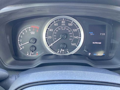 Used 2022 Toyota Corolla LE image 14