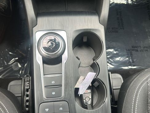 Used 2025 Ford Escape Active AWD/4WD image 28