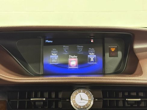 Used 2016 Lexus ES 350 w/ Premium Package w/Wood Trim FWD image 30