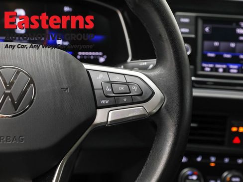 Used 2024 Volkswagen Jetta SE image 16