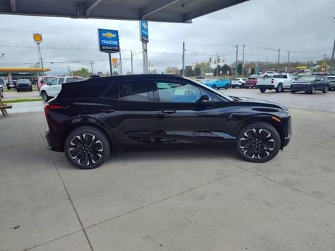 New 2025 Chevrolet Blazer EV RS image 5