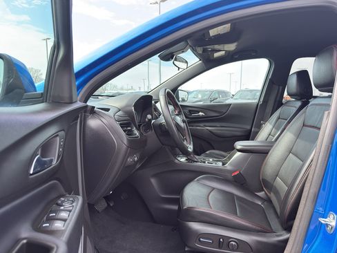 Used 2024 Chevrolet Equinox RS w/ RS Leather Package image 11