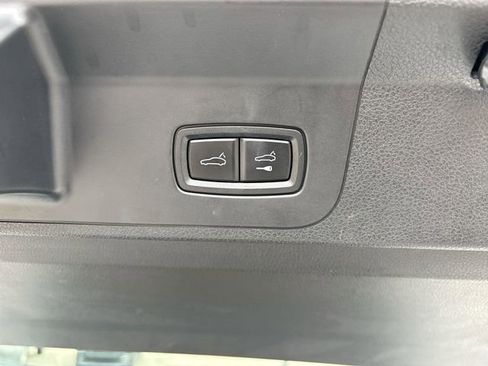 Used 2023 Porsche Panamera Panamera Base image 17