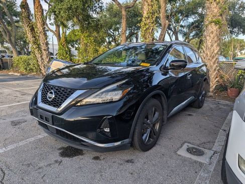 Used 2020 Nissan Murano Platinum w/ Cargo Package image 3