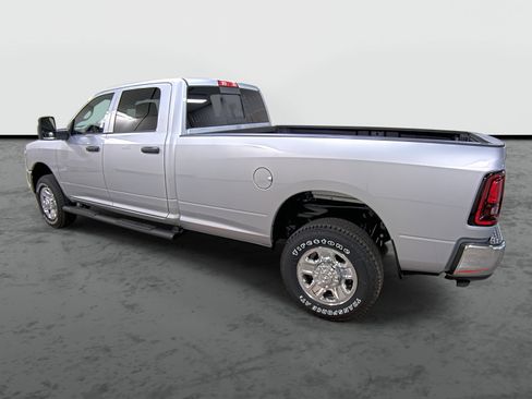 New 2026 RAM 2500 Tradesman AWD/4WD image 2