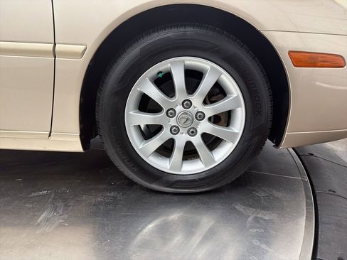 Used 2004 Lexus ES 330 image 9