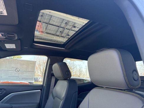 New 2026 Chevrolet Colorado ZR2 w/ Technology Package image 31