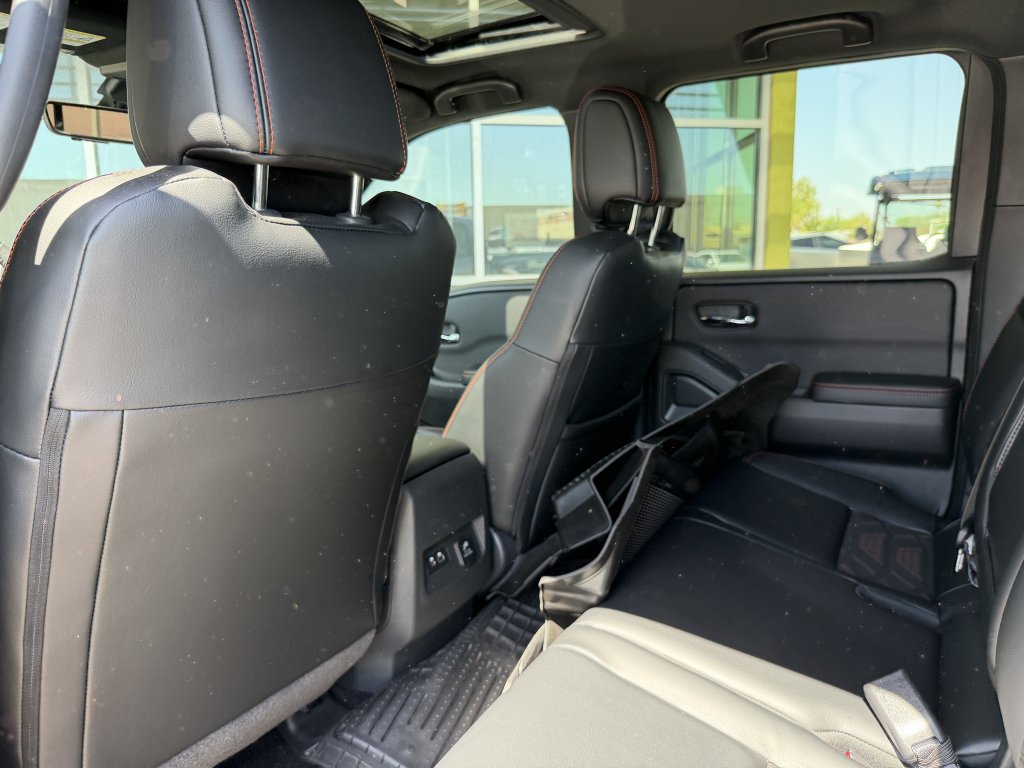 Used 2025 Nissan Frontier PRO-4X w/ Pro Premium Package AWD/4WD image 33