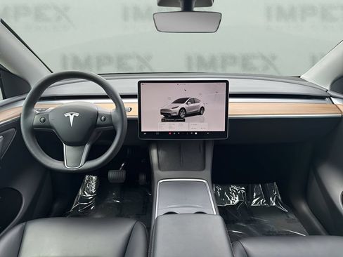 Used 2023 Tesla Model Y Long Range AWD/4WD image 14