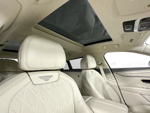 New 2026 Bentley Flying Spur Azure AWD/4WD image 19