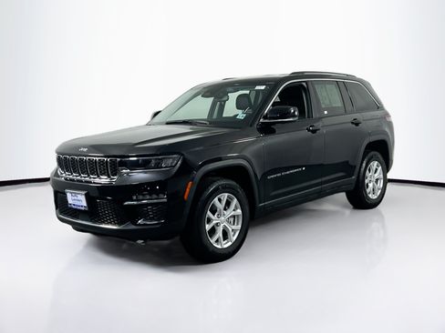 Used 2023 Jeep Grand Cherokee Limited AWD/4WD image 1