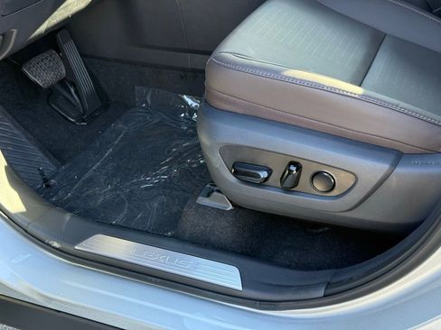 New 2026 Lexus TX 350 FWD image 18