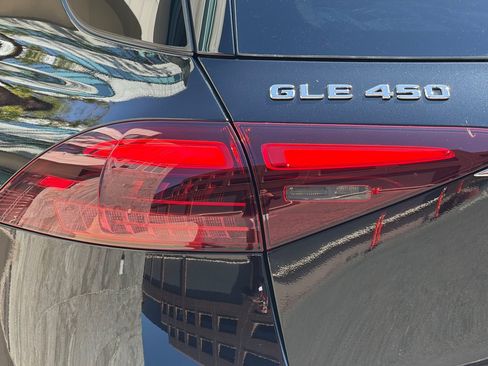 New 2026 Mercedes-Benz GLE 450 4MATIC image 26