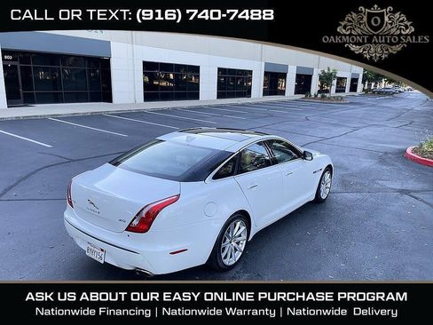 Used 2013 Jaguar XJ RWD image 9