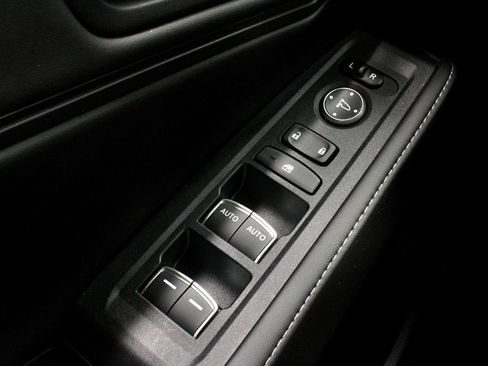 Used 2025 Honda Accord Sport image 25