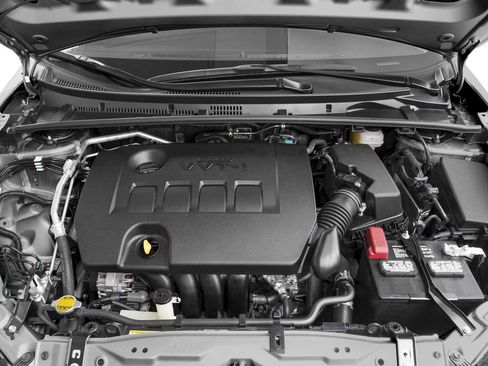 Used 2017 Toyota Corolla LE w/ Carpet Mat Package (TMS) FWD image 9