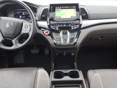 Used 2024 Honda Odyssey Touring image 11