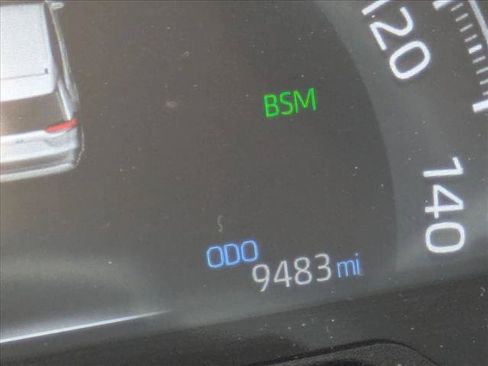 Used 2025 Toyota RAV4 XLE AWD/4WD image 10