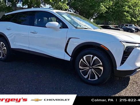 New 2025 Chevrolet Blazer EV LT image 2