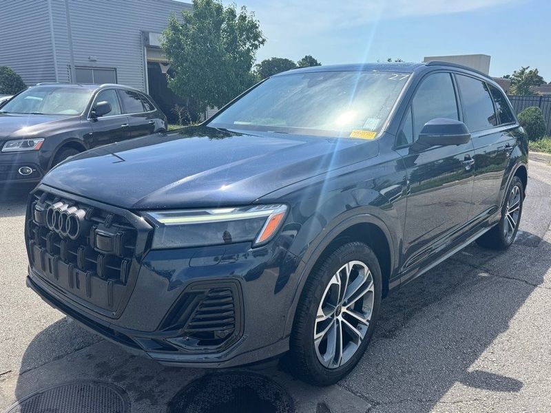 Certified 2025 Audi Q7 2.0T Premium Plus w/ Premium Plus Package image 1