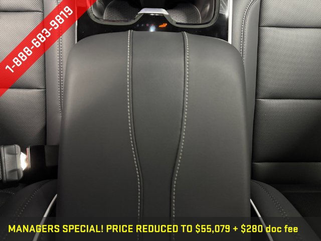 Used 2027 Buick Enclave Sport Touring w/ Power Package AWD/4WD image 17