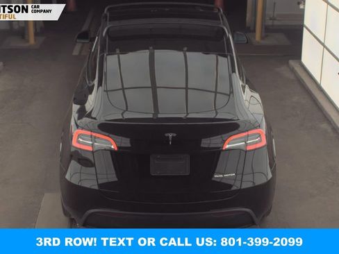 Used 2022 Tesla Model Y Long Range image 9