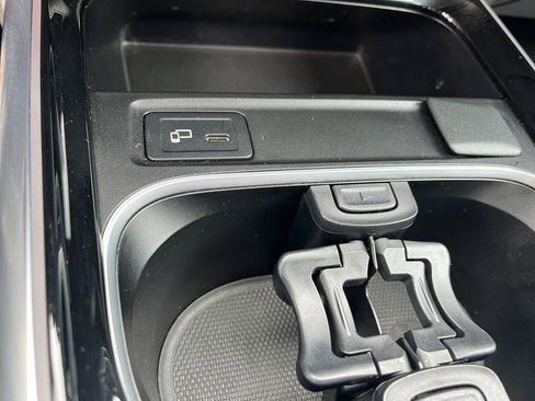 Certified 2023 Mercedes-Benz GLA 250 4MATIC w/ Premium Package image 21