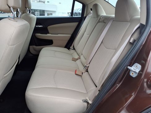 Used 2013 Chrysler 200 Limited w/ Sun/Sound Group image 9