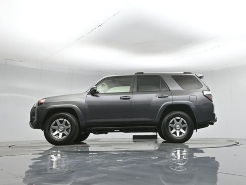 Used 2015 Toyota 4Runner Trail Premium AWD/4WD image 7