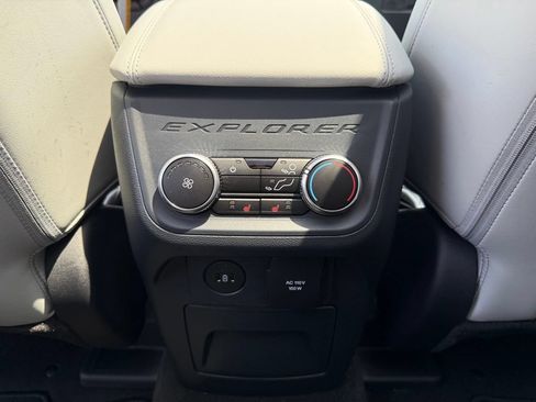 New 2026 Ford Explorer Platinum w/ LUX Leather Package AWD/4WD image 17