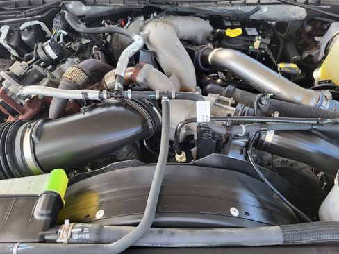 Used 2022 Ford F550 4x4 SuperCab Super Duty image 22