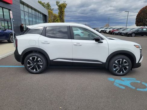 New 2026 Nissan Kicks SV AWD/4WD image 3