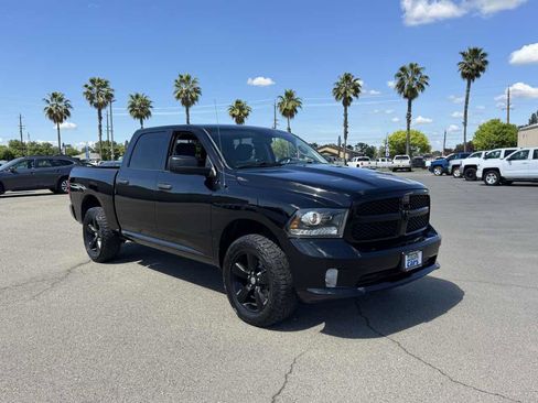 Used 2014 RAM 1500 Express w/ Black Ram 1500 Express Group image 2