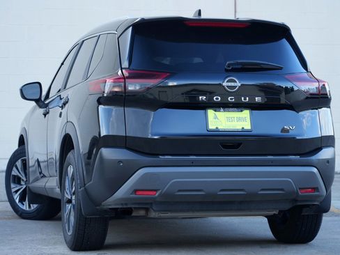 Used 2023 Nissan Rogue SV w/ SV Premium B Package FWD image 5