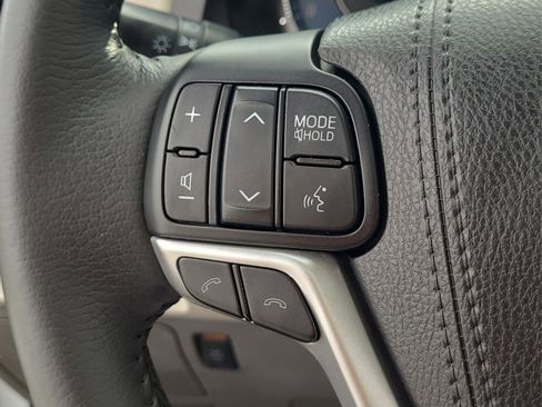 Certified 2018 Toyota Sienna XLE image 26