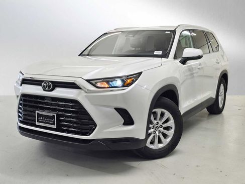 Used 2025 Toyota Grand Highlander AWD Hybrid image 1