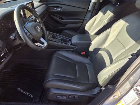 Used 2023 Honda Accord Touring image 10
