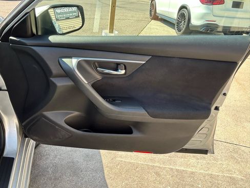 Used 2015 Nissan Altima 2.5 S w/ Power Driver Seat Package FWD image 16