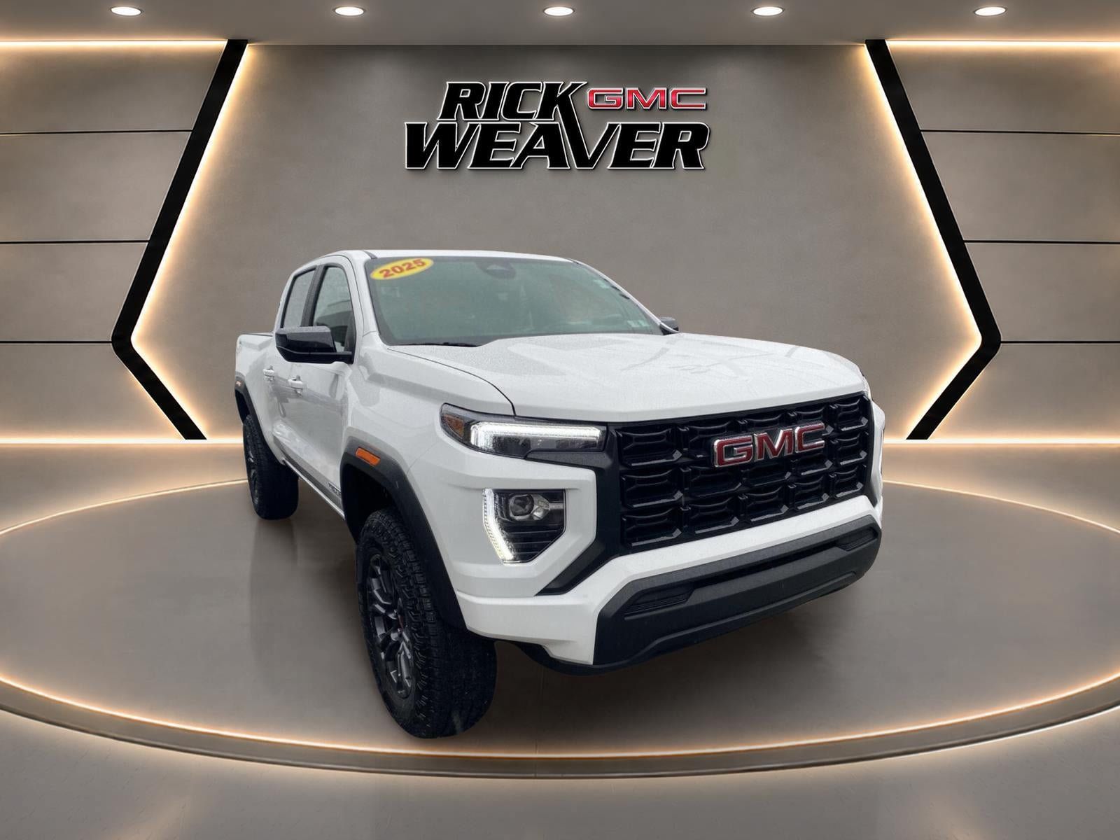 Used 2025 GMC Canyon Elevation AWD/4WD image 10