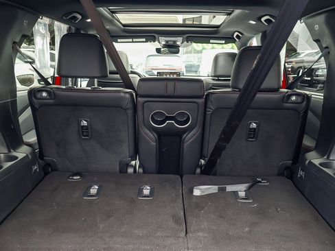 Used 2025 Honda Pilot Black Edition image 18