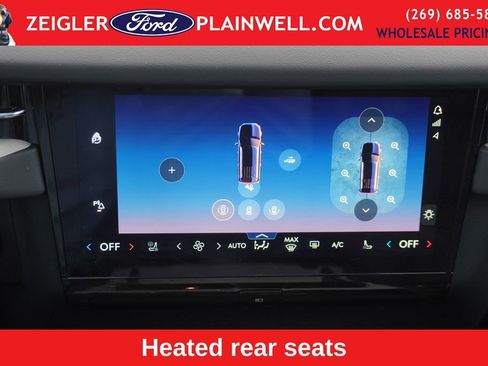 Used 2025 Lincoln Navigator Reserve w/ Jet Appearance Package image 29