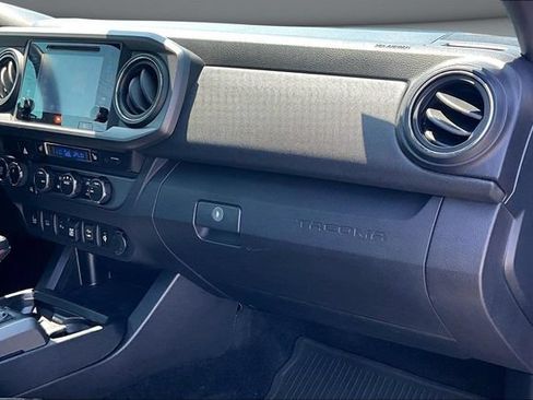 Used 2019 Toyota Tacoma TRD Pro AWD/4WD image 26